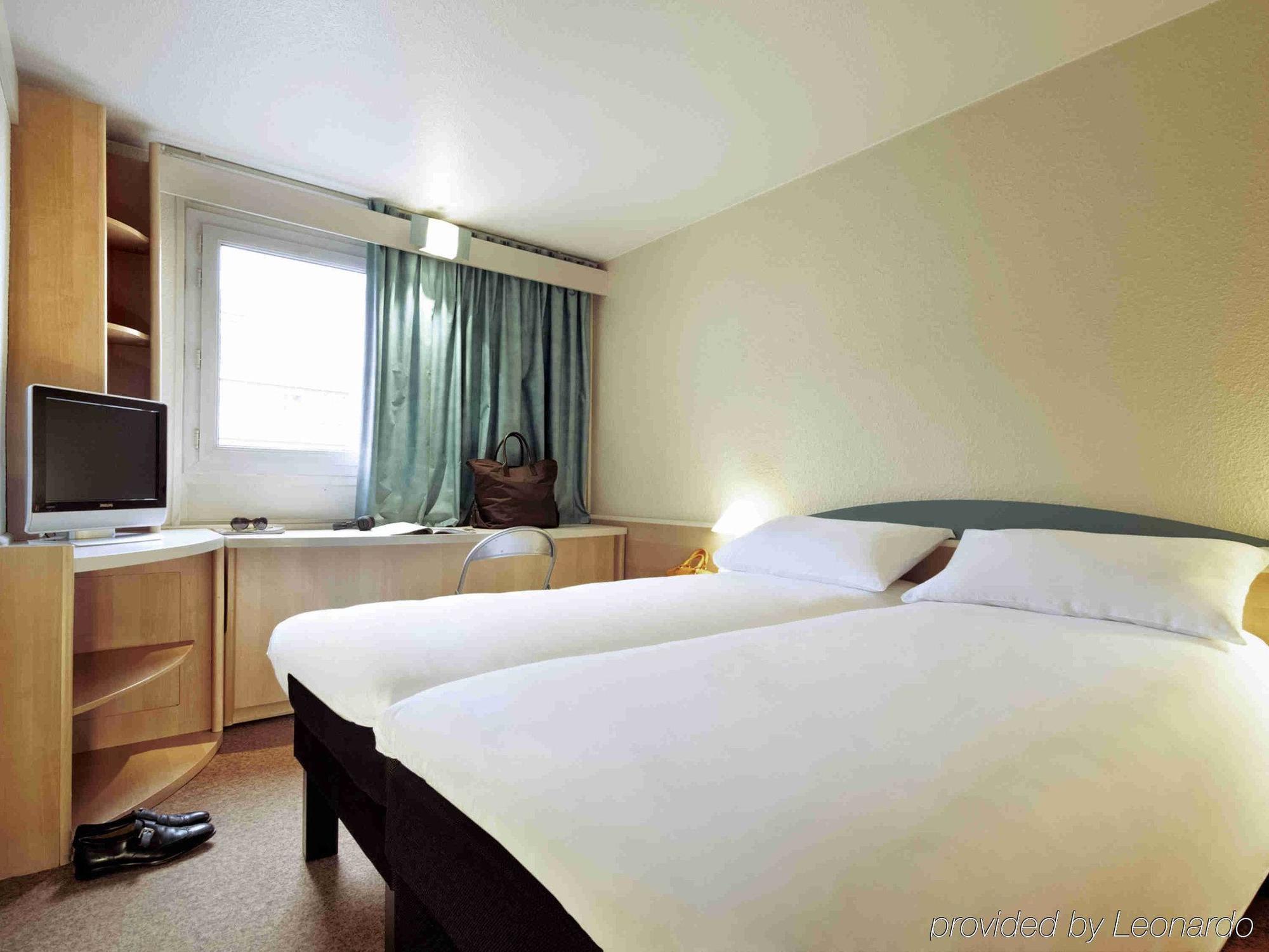 Ibis Avallon Magny (Yonne) Exterior foto