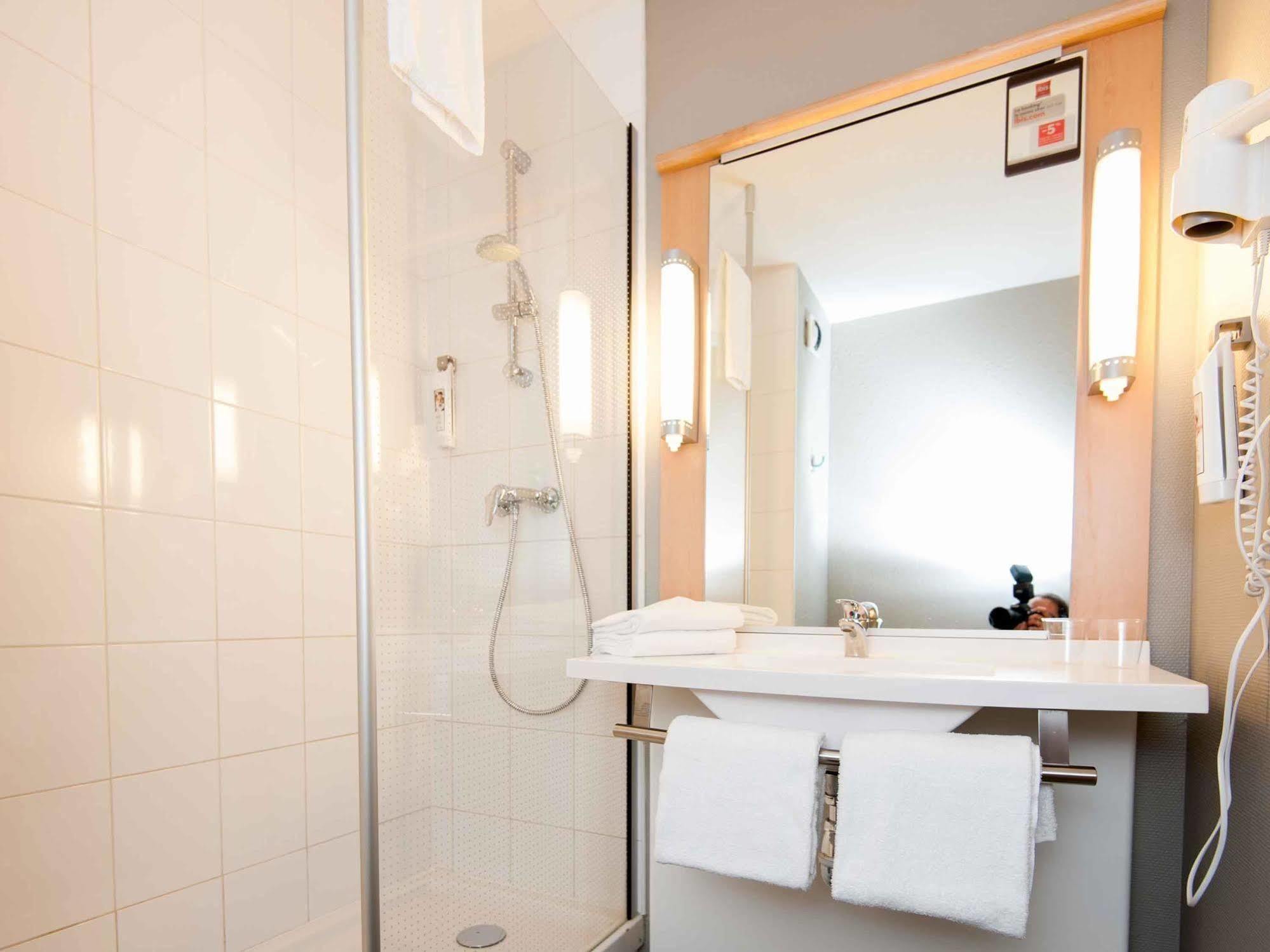 Ibis Avallon Magny (Yonne) Exterior foto