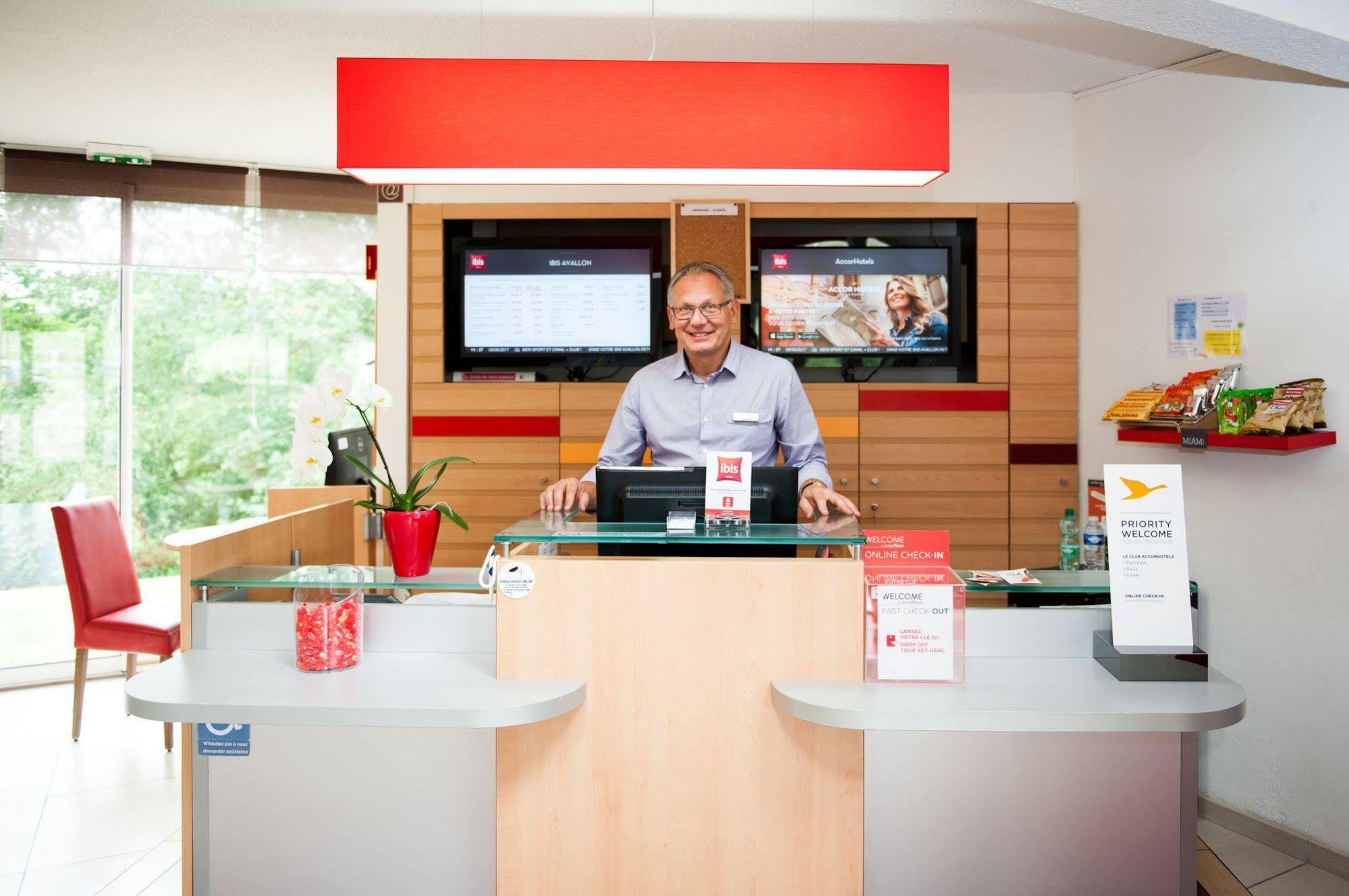 Ibis Avallon Magny (Yonne) Exterior foto